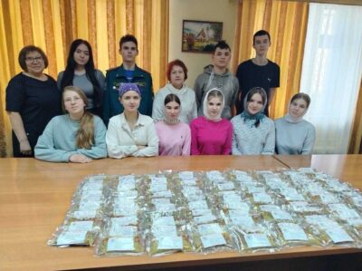 ВОЛОНТЕРЫ ПОМОГАЮТ